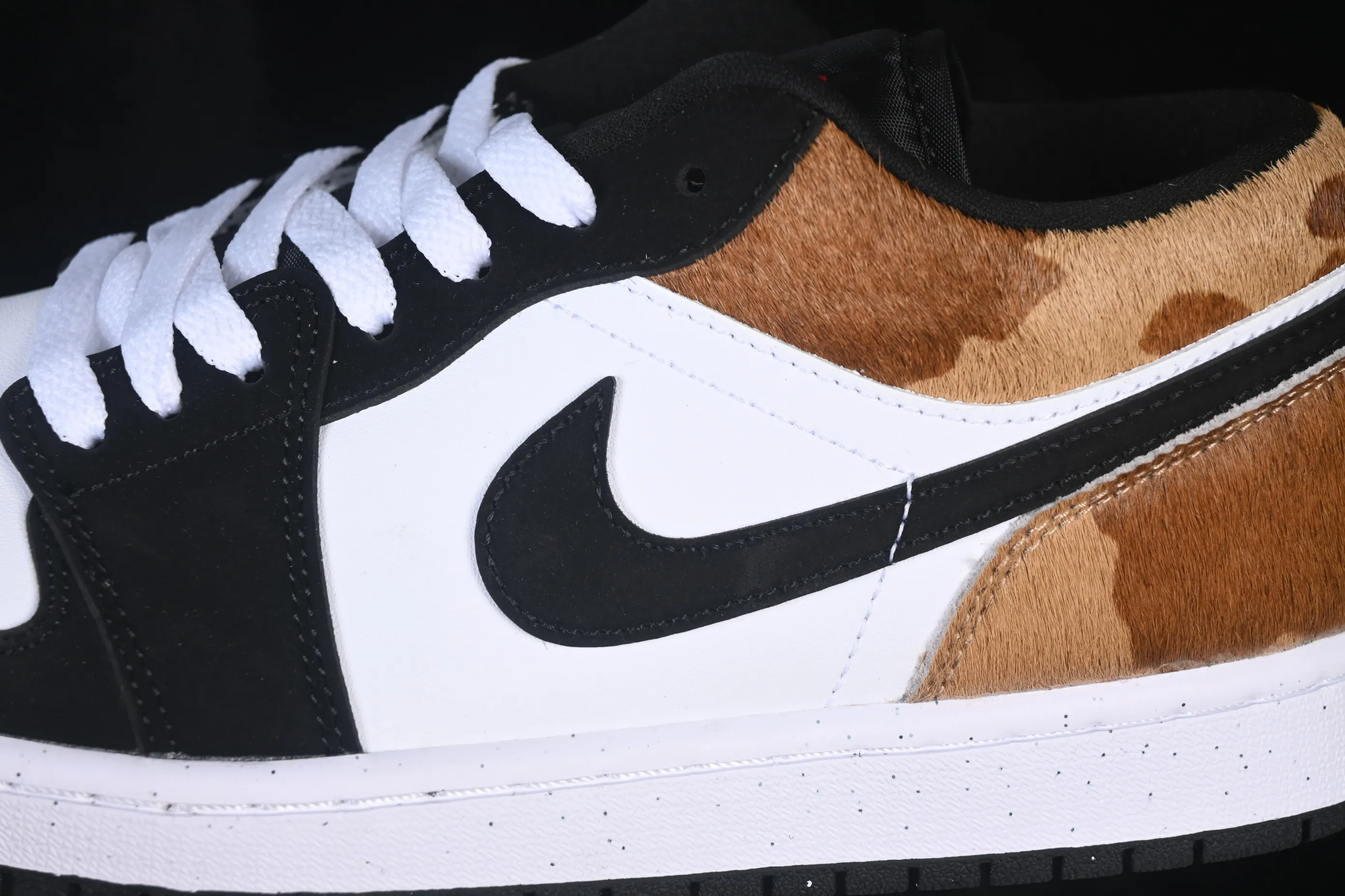 All categories Air Jordan Jordan series basketball shoes Air Jordan 1 Low Air Jordan 1 Low AJ1 Joe 1 Year of the Horse limited low-top retro culture basketball shoes IX8740-101